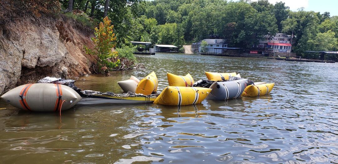 Recovering Burnt Powerboat At 59 Mile Marker
